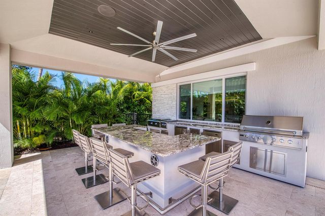 12107 Waterstone Circle, Palm Beach Gardens, FL 33412