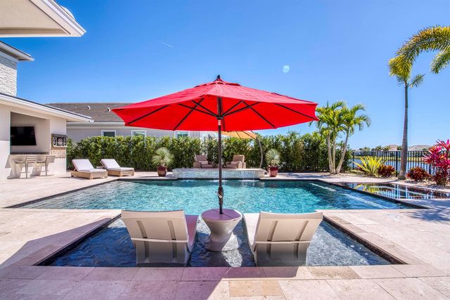 12107 Waterstone Circle, Palm Beach Gardens, FL 33412