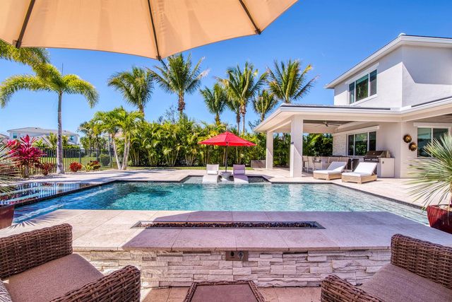 12107 Waterstone Circle, Palm Beach Gardens, FL 33412