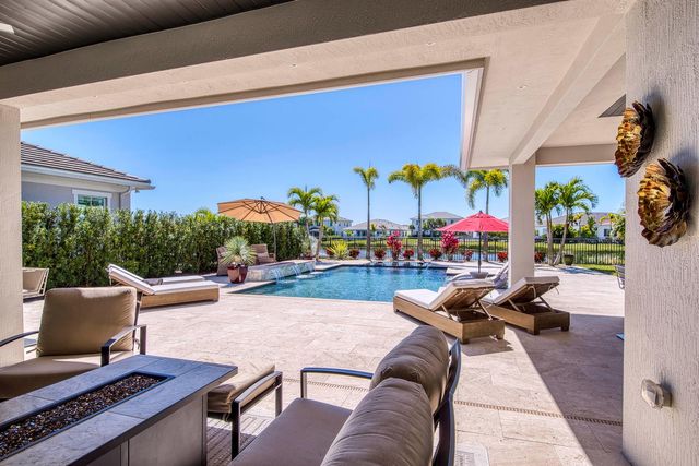 12107 Waterstone Circle, Palm Beach Gardens, FL 33412