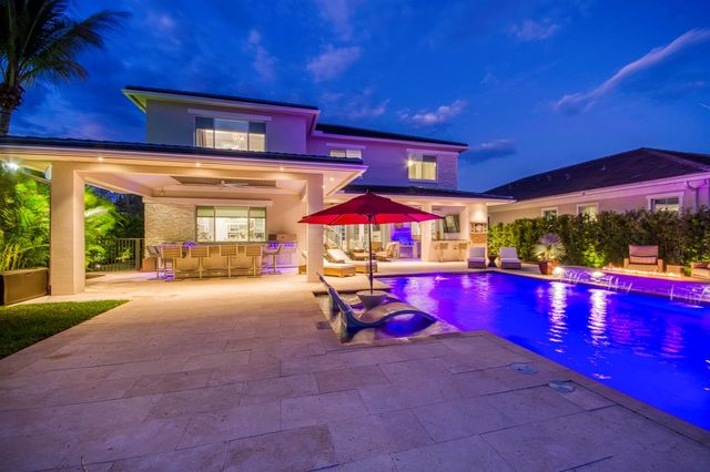 12107 Waterstone Circle, Palm Beach Gardens, FL 33412