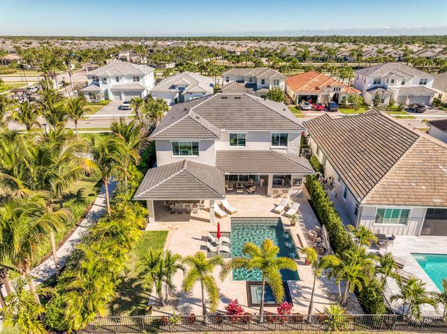 12107 Waterstone Circle, Palm Beach Gardens, FL 33412