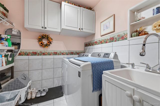 7037 Yager Road, St. Clair Township, MI 48079