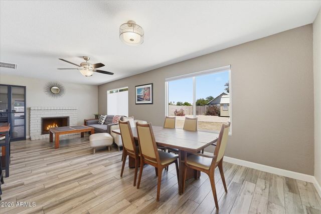 932 W JULIE Drive, Tempe, AZ 85283
