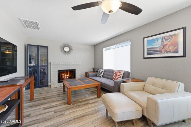 932 W JULIE Drive, Tempe, AZ 85283