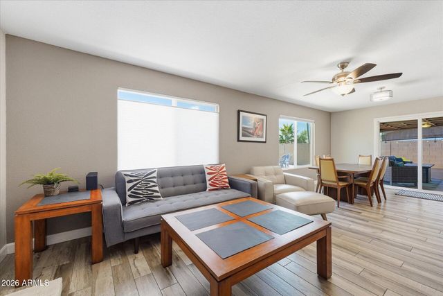 932 W JULIE Drive, Tempe, AZ 85283