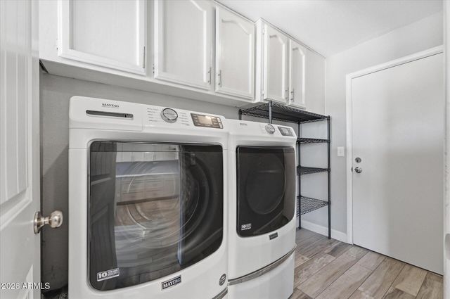 932 W JULIE Drive, Tempe, AZ 85283