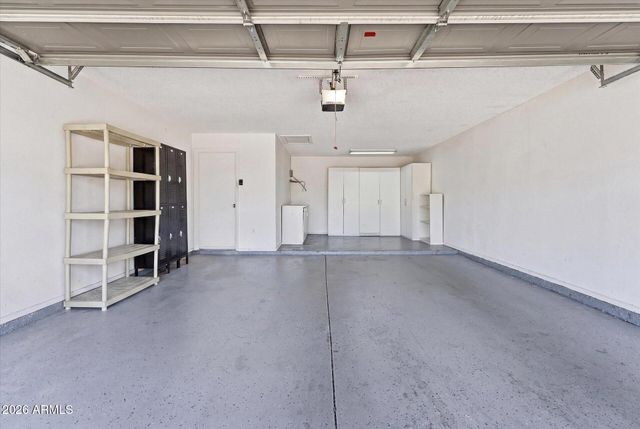 932 W JULIE Drive, Tempe, AZ 85283