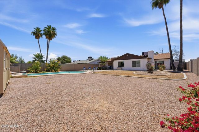 932 W JULIE Drive, Tempe, AZ 85283