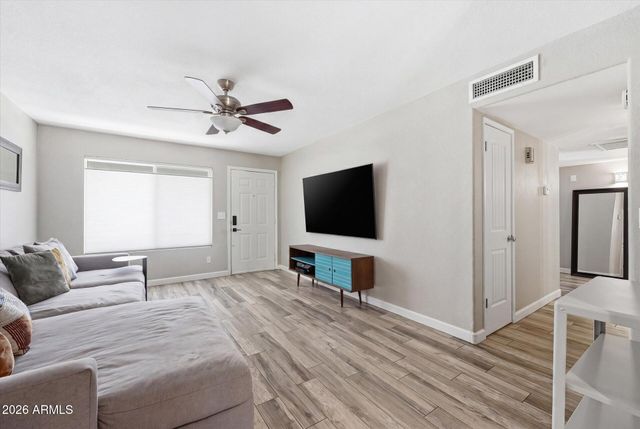 932 W JULIE Drive, Tempe, AZ 85283