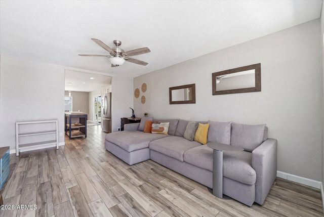 932 W JULIE Drive, Tempe, AZ 85283