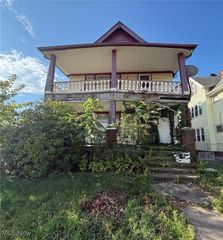 13710 Mann Avenue, East Cleveland, OH 44112
