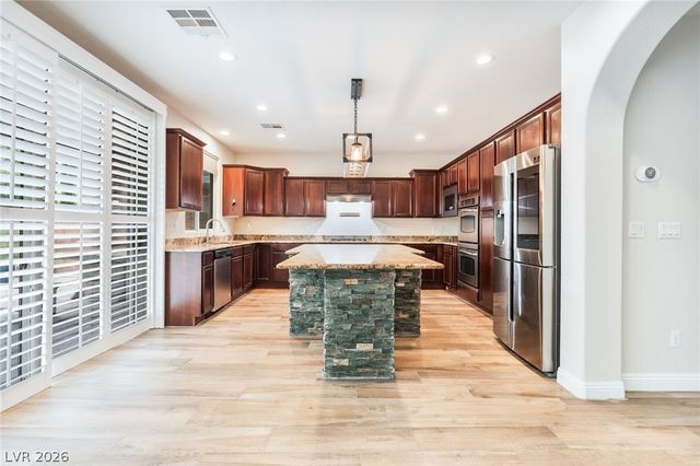 11577 Hadwen Lane, Las Vegas, NV 89135