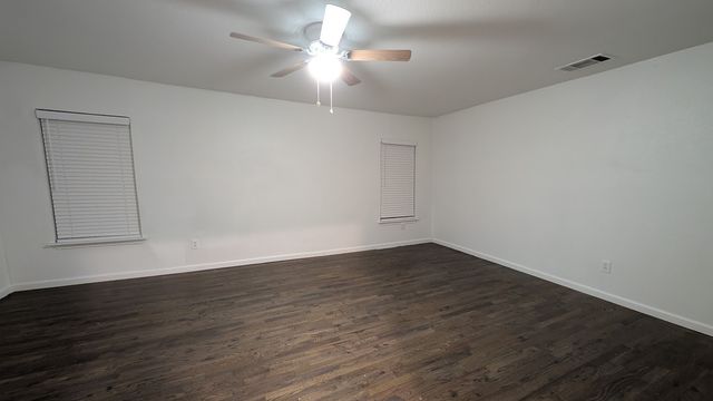 1406 Eastus Drive, Dallas, TX 75208