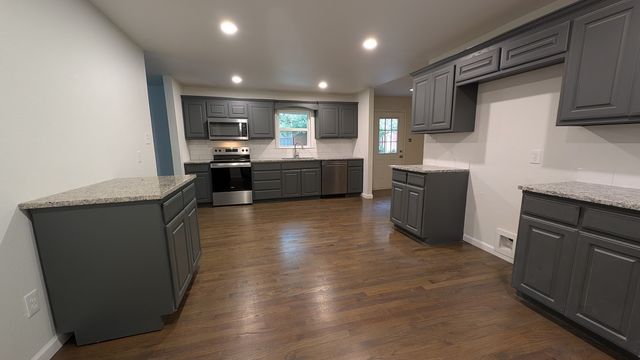 1406 Eastus Drive, Dallas, TX 75208