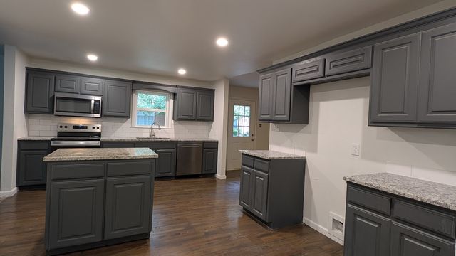 1406 Eastus Drive, Dallas, TX 75208