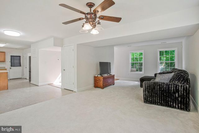 6098 FIR RD, Saint Leonard, MD 20685