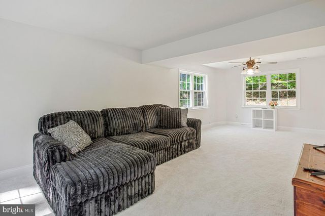6098 FIR RD, Saint Leonard, MD 20685