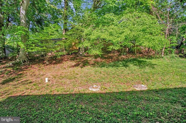 6098 FIR RD, Saint Leonard, MD 20685