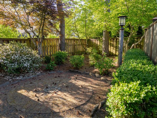16685 Nw JUPITER HILLS Ct, Beaverton, OR 97006