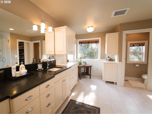 16685 Nw JUPITER HILLS Ct, Beaverton, OR 97006