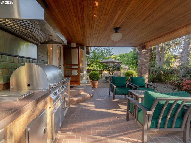 16685 Nw JUPITER HILLS Ct, Beaverton, OR 97006