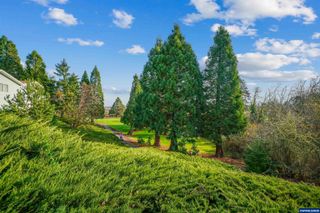 2856 Oakcrest Dr NW, Salem, OR 97304