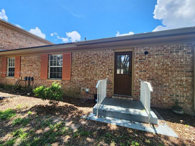 416 Banyon Tree Circle 108, Maitland, FL 32751