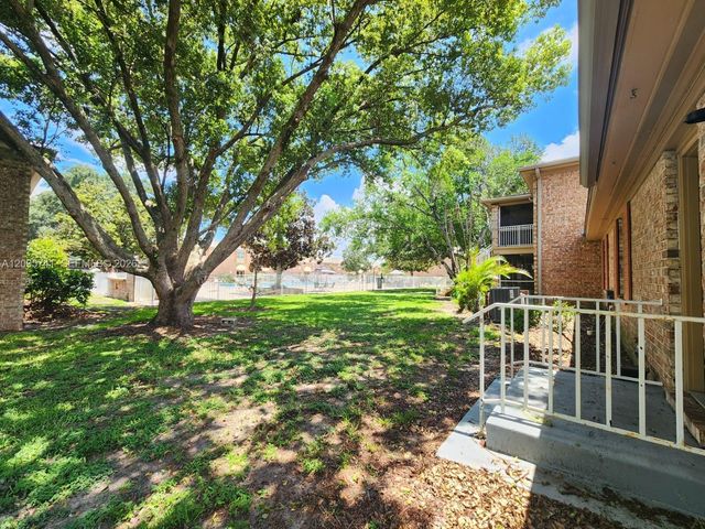 416 Banyon Tree Circle 108, Maitland, FL 32751