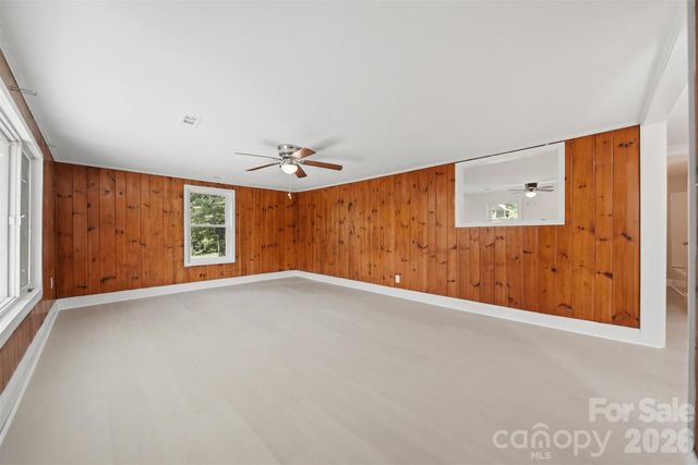218 33rd Street SW, Hickory, NC 28602