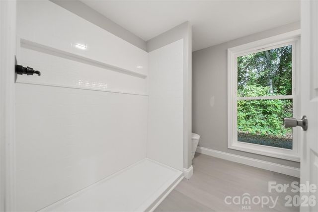 218 33rd Street SW, Hickory, NC 28602