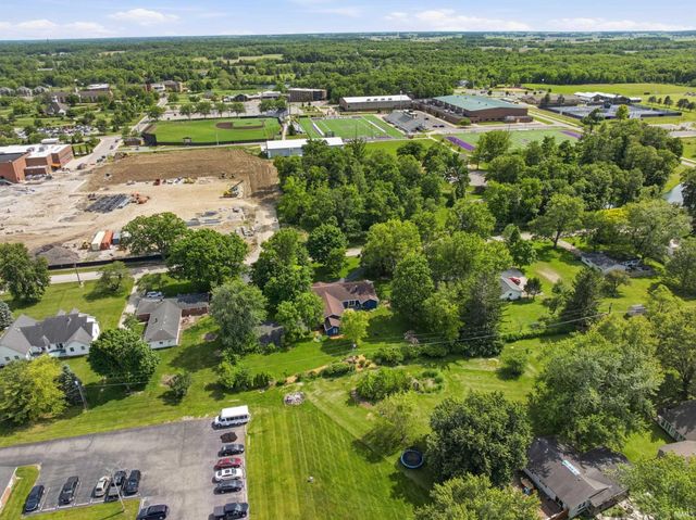 526 W Reade Avenue, Upland, IN 46989