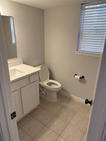 7 Sunmeadow Boulevard, Friendswood, TX 77546