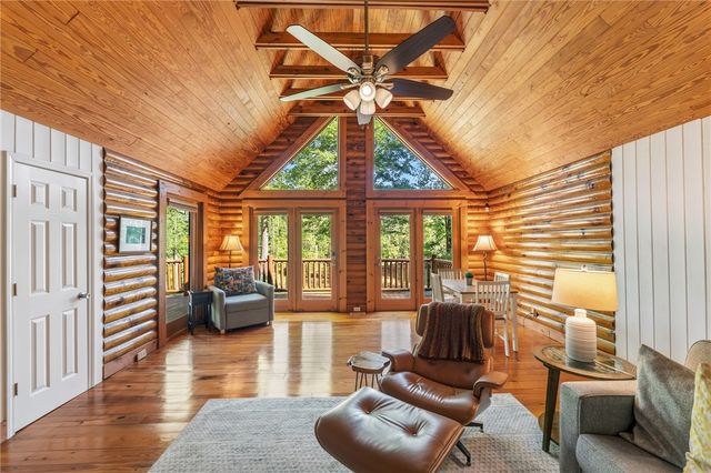 21 W Ridge Drive, Travelers Rest, SC 29690