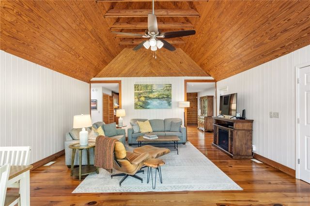 21 W Ridge Drive, Travelers Rest, SC 29690