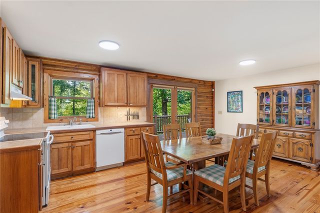 21 W Ridge Drive, Travelers Rest, SC 29690