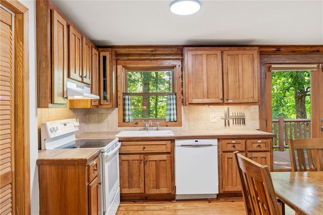21 W Ridge Drive, Travelers Rest, SC 29690