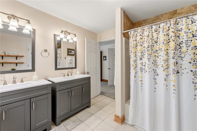 21 W Ridge Drive, Travelers Rest, SC 29690