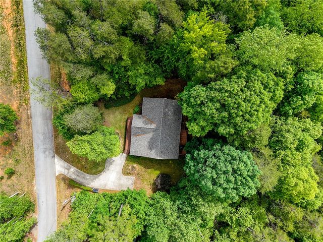 21 W Ridge Drive, Travelers Rest, SC 29690