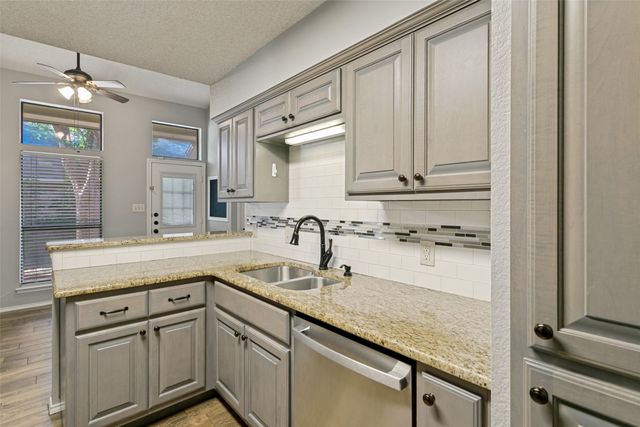 1103 Appleton Drive, Mansfield, TX 76063
