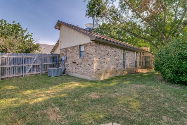 1103 Appleton Drive, Mansfield, TX 76063