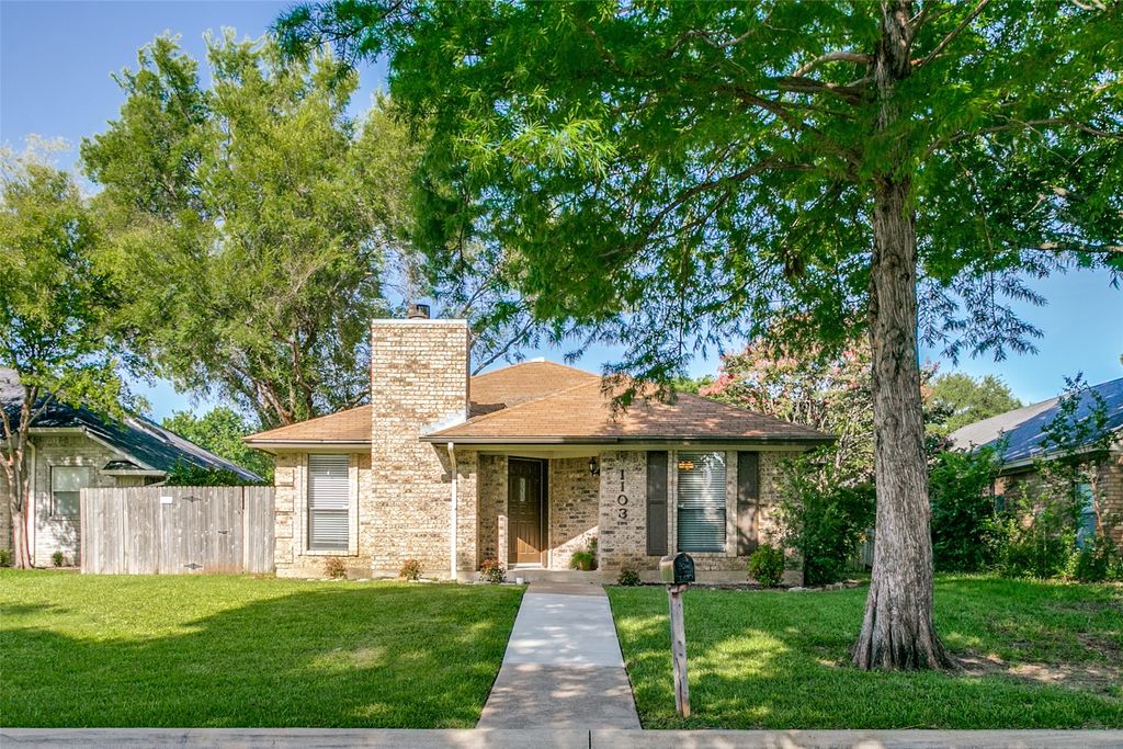 1103 Appleton Drive, Mansfield, TX 76063