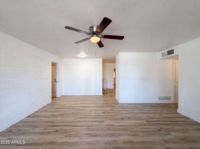 3132 W BETHANY HOME Road, Phoenix, AZ 85017