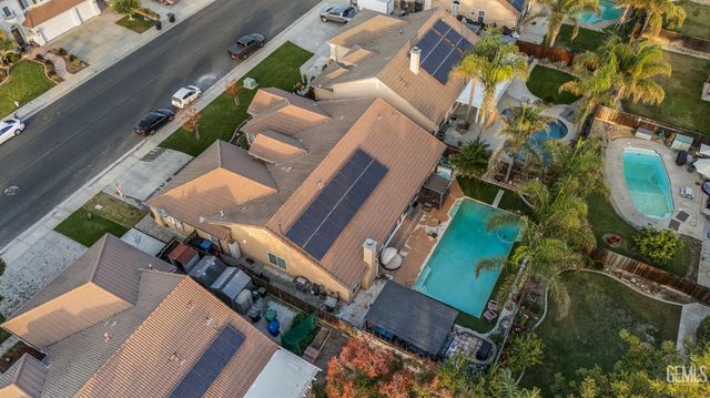 1051 W Pepper Drive, Hanford, CA 93230