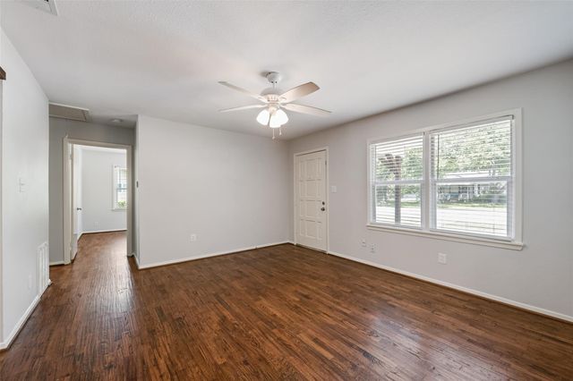 535 Lee Street, Cedar Hill, TX 75104