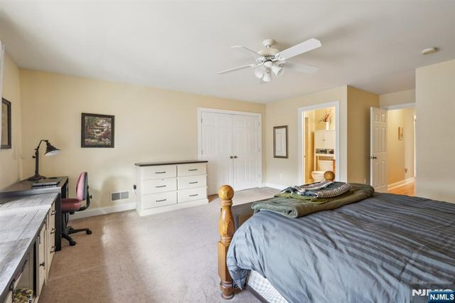 49 Boonton Avenue, Kinnelon Borough, NJ 07405