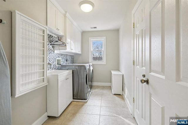 49 Boonton Avenue, Kinnelon Borough, NJ 07405