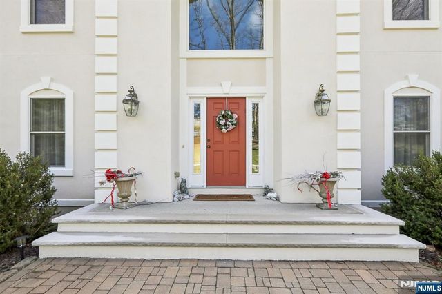 49 Boonton Avenue, Kinnelon Borough, NJ 07405