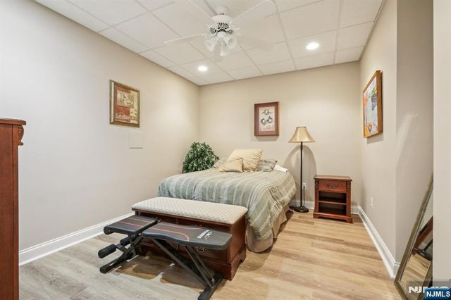 49 Boonton Avenue, Kinnelon Borough, NJ 07405