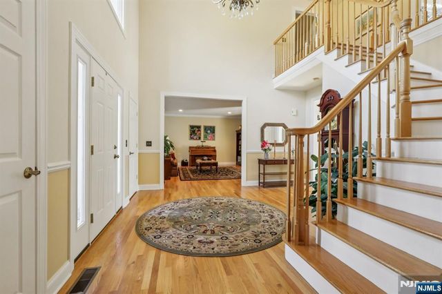 49 Boonton Avenue, Kinnelon Borough, NJ 07405